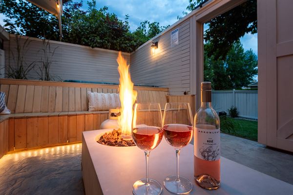 BAJA BEACH HOUSE (Operated by Roam Vacation Rentals (RVR)