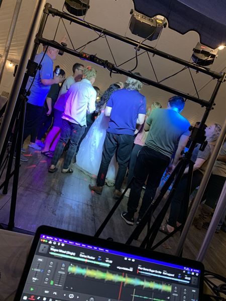 Mad Tunes Entertainment