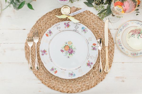 The Vintage Dish - Timely Tableware