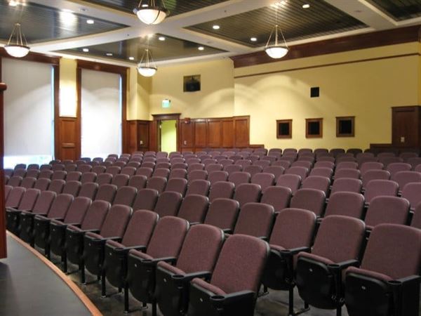 Donald W Reynolds Campus And Community Center