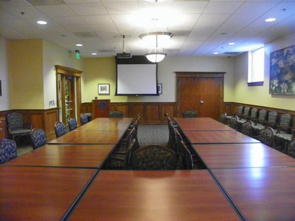 Donald W Reynolds Campus And Community Center