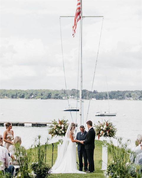 Gull Lake Country Club