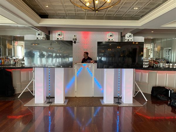 Dmcsound featuring: Dawn Michaels