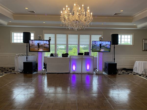 Dmcsound featuring: Dawn Michaels