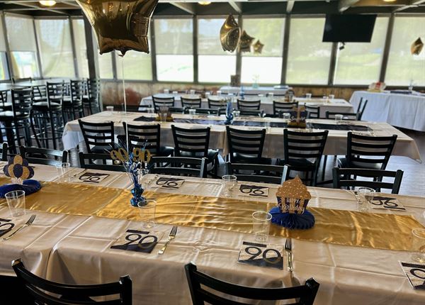 Sunset Hills Golf Course & Eatery