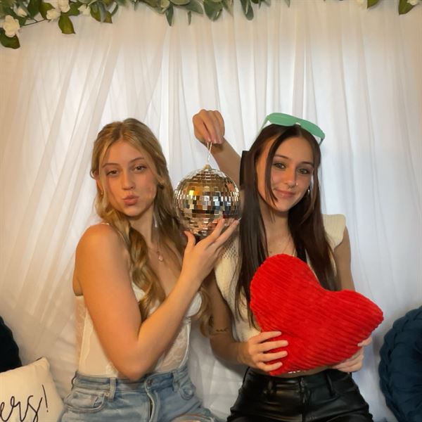 Capture the Vibe Photo Booth