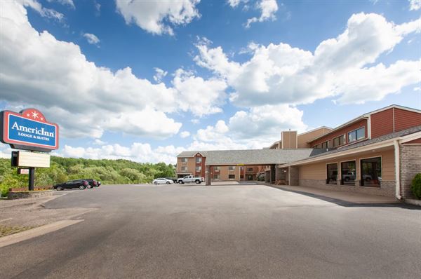 AmericInn Lodge & Suites Iron River