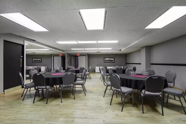 Quality Inn & Suites Yellowknife Inn