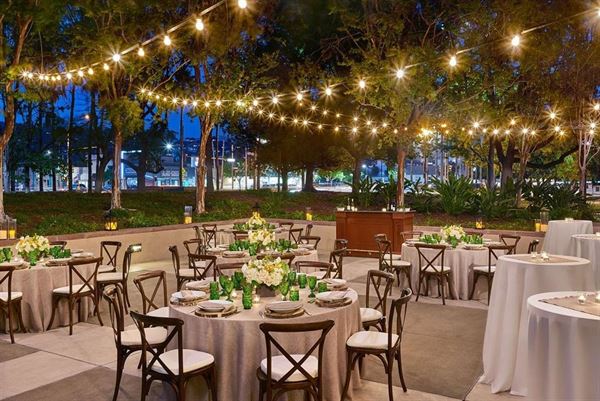 Hilton Los Angeles North/Glendale Hotel