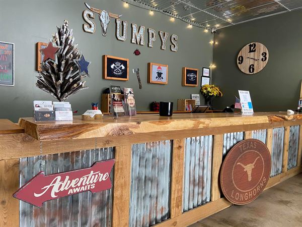 Stumpy's Hatchet House SA