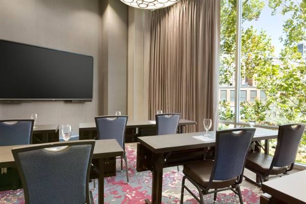 Embassy Suites by Hilton Greenville Downtown Riverplace