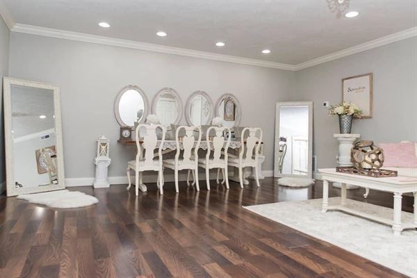 The White Barn Venue