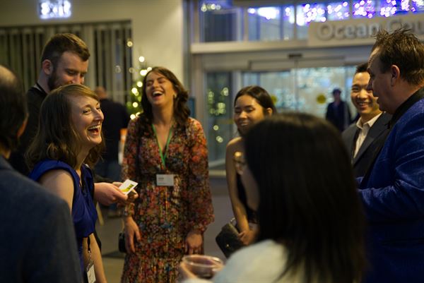 Chris Yuill - Comedy Magician - Vancouver