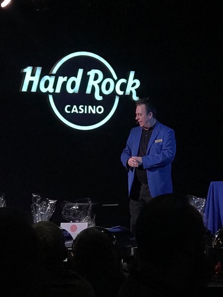 Chris Yuill-Comedy Magician - Abbotsford
