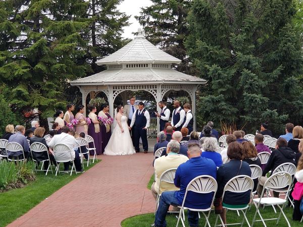 DJ Sound Productions & Entertainment LLC, Minneapolis Wedding DJs