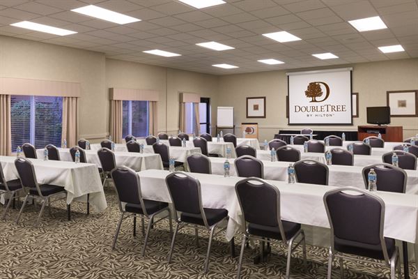 DoubleTree by Hilton Hotel Portland -Tigard