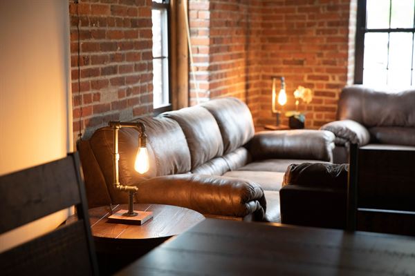 Mahoney's Irish Pub And Restaurant