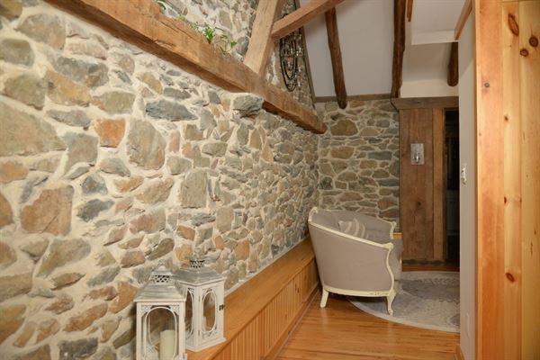 Stone Gable Bed and Breakfast