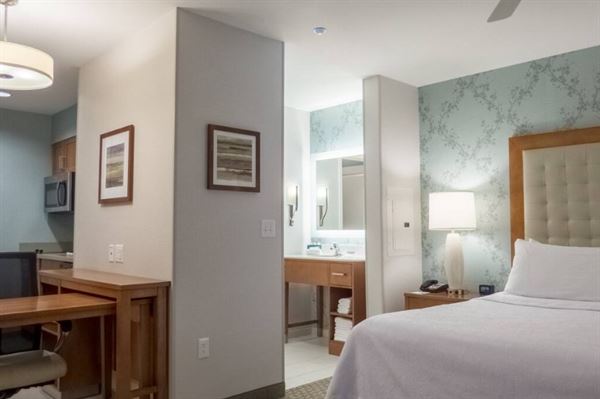 Homewood Suites by Hilton Gateway Hills Nashua
