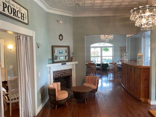 The Porch on the Green