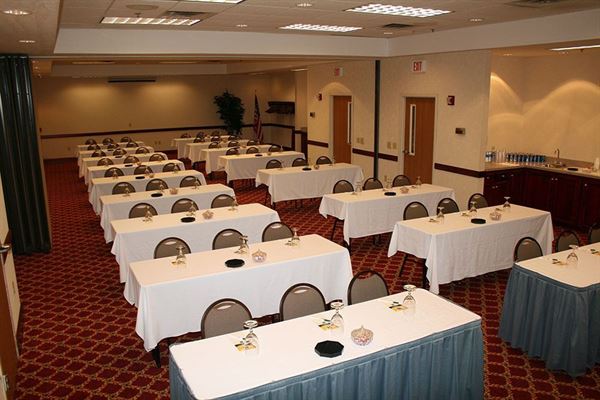 Quality Inn & Suites Bellville - Mansfield