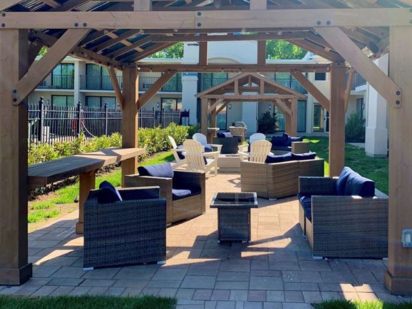 The Hub Middletown Red Bank, BW Signature Collection