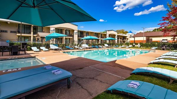 The Hub Middletown Red Bank, BW Signature Collection