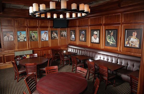 The Four's Restaurant And Sports Bar