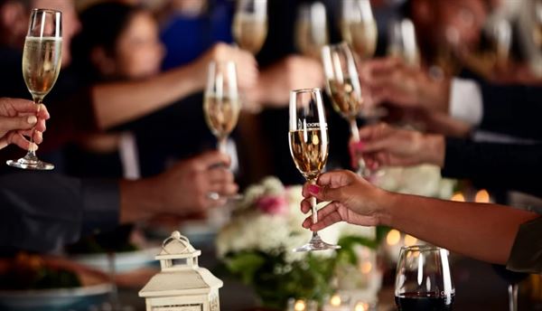 Cooper's Hawk Winery & Restaurant