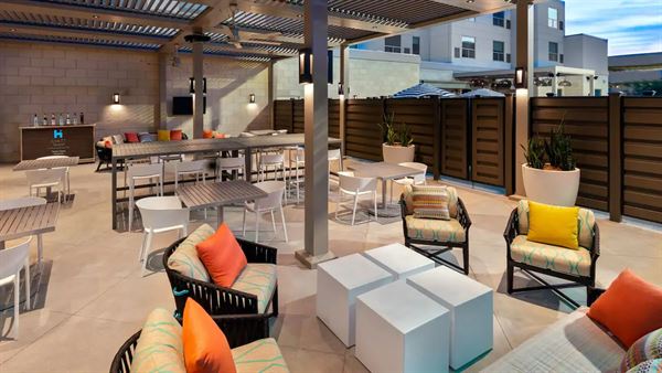 Hyatt House Tampa Airport / Westshore