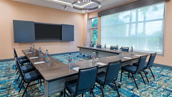 Hyatt House Tampa Airport / Westshore