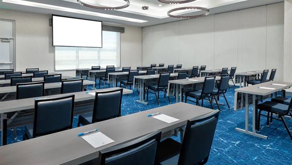 Hyatt House Tampa Airport / Westshore