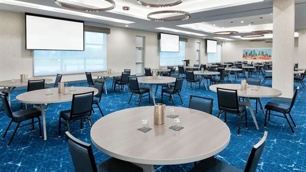 Hyatt House Tampa Airport / Westshore