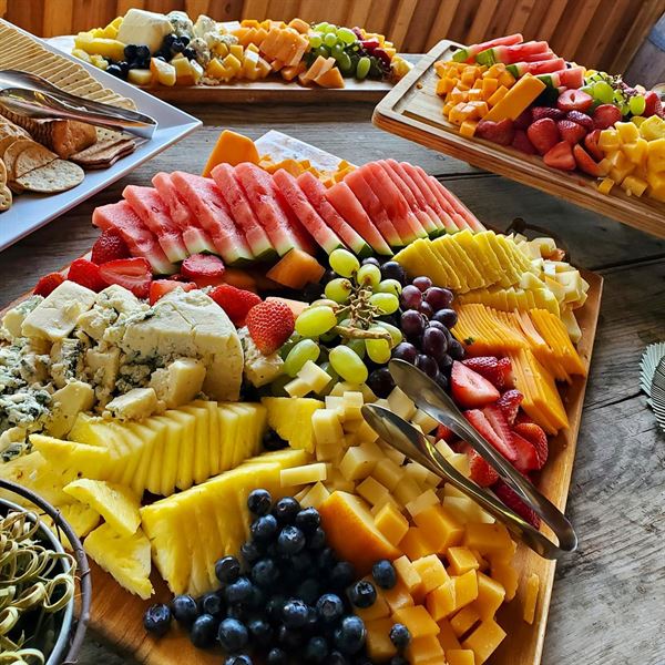 EAT Kitchen & Catering