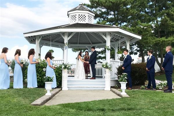 Amarante's Sea Cliff