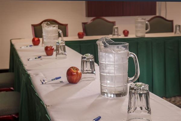 Holiday Inn Express State College