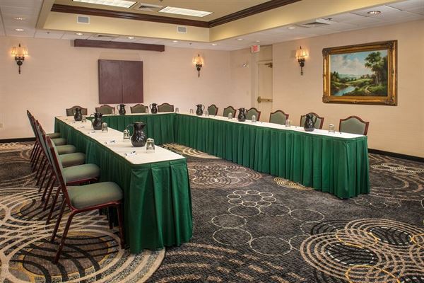 Holiday Inn Express State College