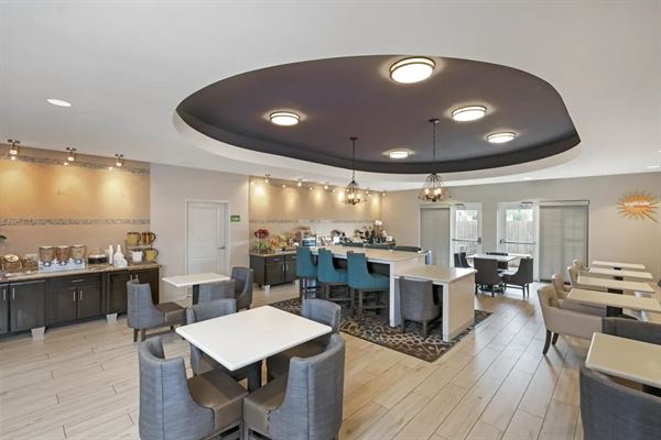 La Quinta Inn & Suites by Wyndham Houston Energy Corridor