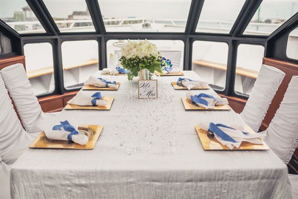 Infinity and Ovation Yacht Charters