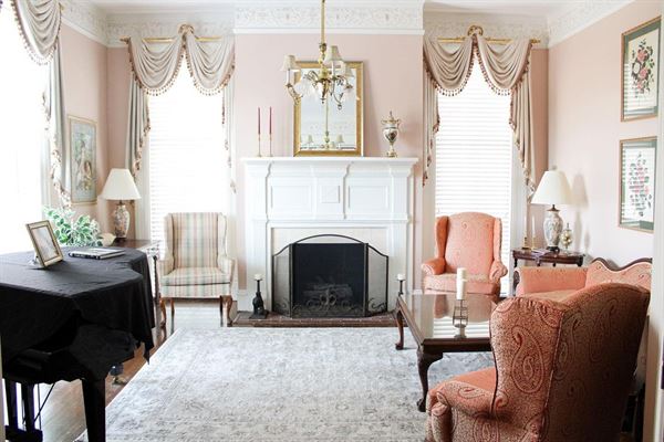 Camellia at Lookaway Inn