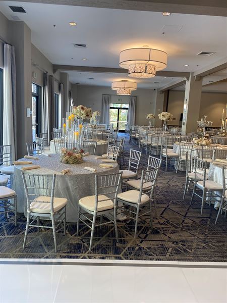 Delta Hotels by Marriott Anaheim Garden Grove