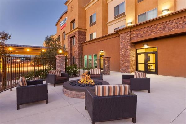 Fairfield Inn & Suites by Marriott- Banquets & Events