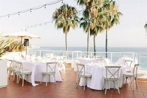 Casa Loma Beach Hotel