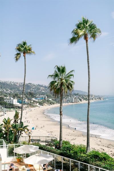 Casa Loma Beach Hotel