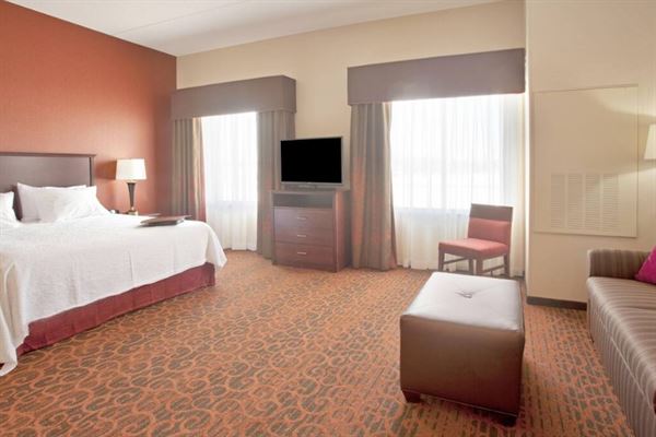 Hampton Inn & Suites MSP Airport - Mall of America