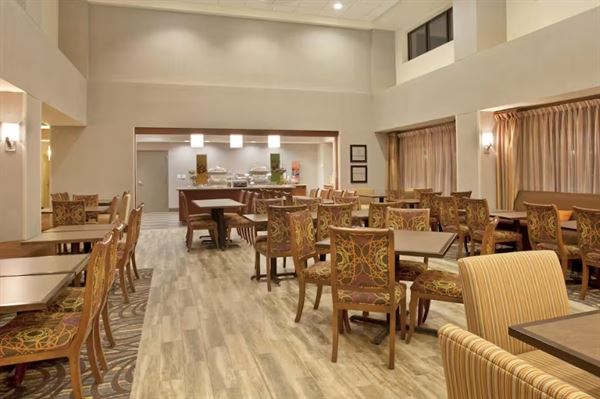 Hampton Inn & Suites MSP Airport - Mall of America
