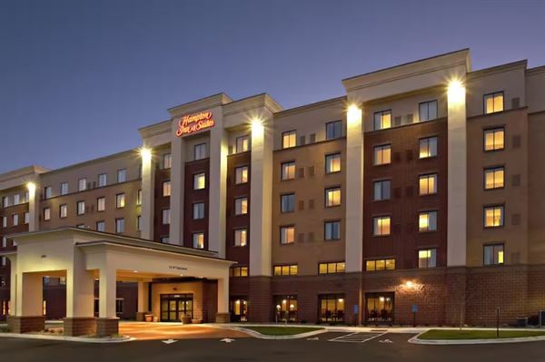 Hampton Inn & Suites MSP Airport - Mall of America