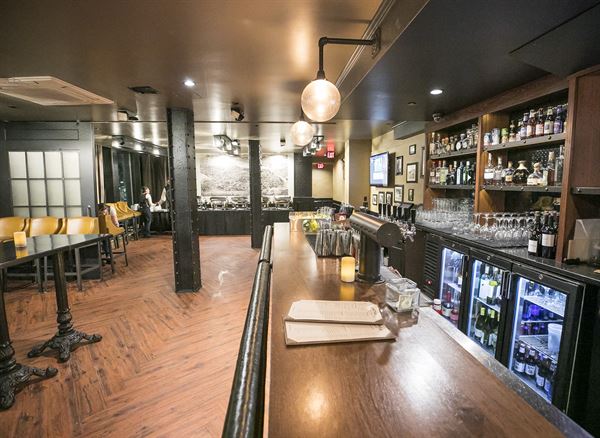 Bostonia Public House