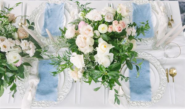 Champagne and Macarons Events