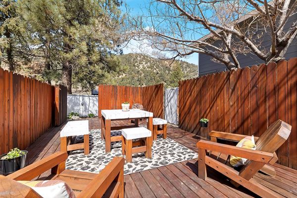 The Deck at Sunshine Loft